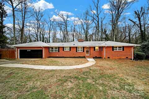 8901 Douglas Drive, Charlotte, NC 28217