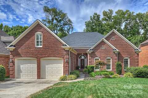 6726 Thornton Oaks Court, Charlotte, NC 28270