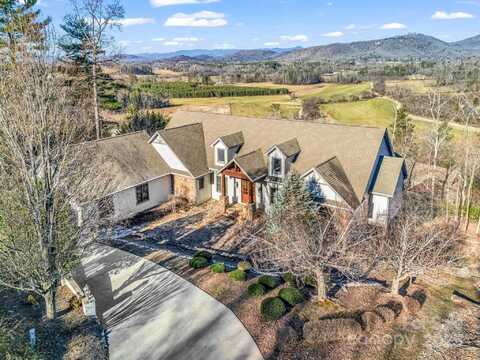 143 Lindsley Court, Hendersonville, NC 28792
