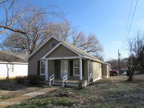 1202 KW Avenue, Dyersburg, TN 38024