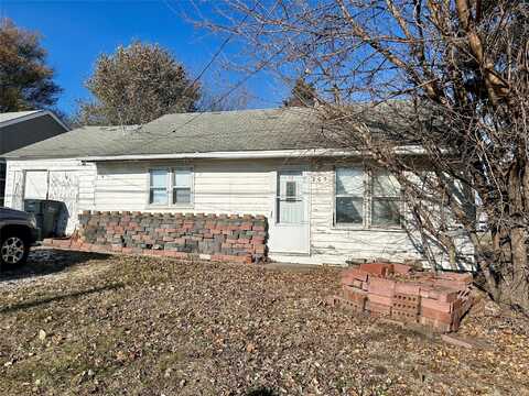 205 NW 51st Place, Des Moines, IA 50313