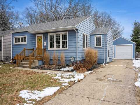 2115 51st Street, Des Moines, IA 50310