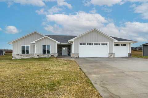 8222 Hugo, Peosta, IA 52068