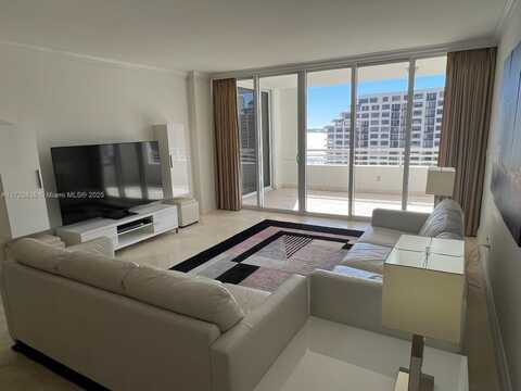 848 Brickell Key Dr 1205, Miami, FL 33131