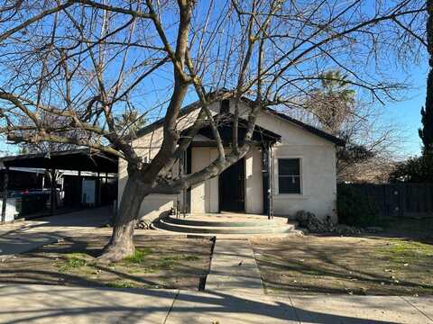 321 4th Street S, Fowler, CA 93625