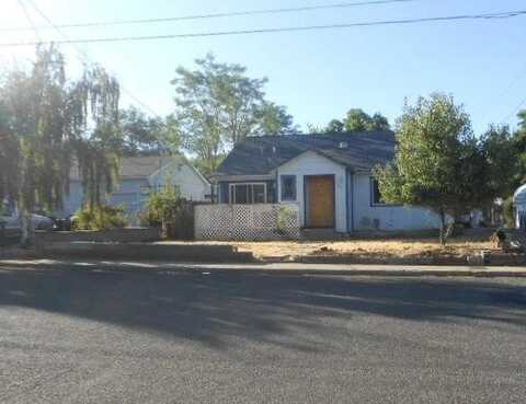 636 FRENCH ST, Yreka, CA 96097