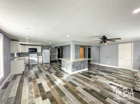 2601 N Main Street, Garden City, KS 67846