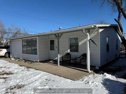 619 W Ave, Grand Island, NE 68803