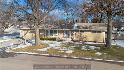 1803 S Arthur, Grand Island, NE 68803