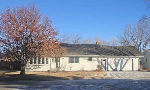 744 Windham Square, Glendive, MT 59330