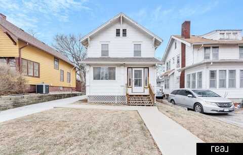 1012 S 31st Street, Omaha, NE 68105