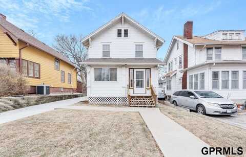 1012 S 31st Street, Omaha, NE 68105