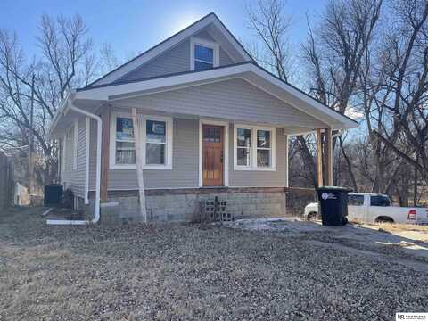 4819 Grand Avenue, Omaha, NE 68104