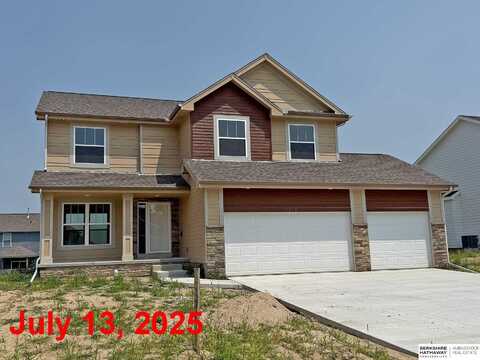 11016 Bearcreek Drive, Papillion, NE 68046