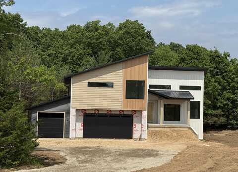2439 Emery Drive SE, Lowell, MI 49331