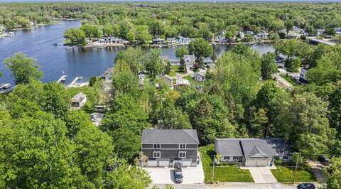16905 Highland Avenue, Spring Lake, MI 49456