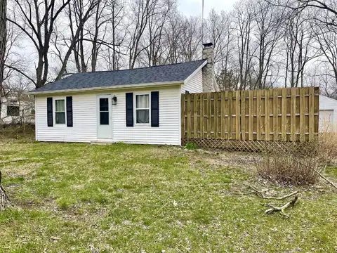 2711 West Street, Niles, MI 49120