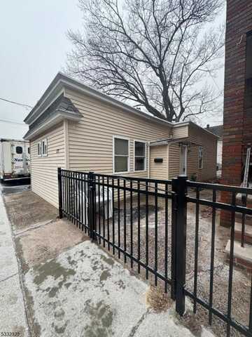 177-179 Ray St, Garfield, NJ 07026