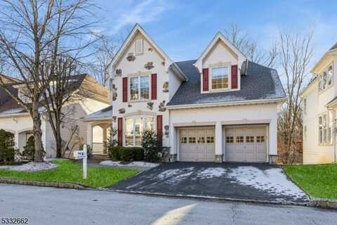 38 Hunters Run, Oakland, NJ 07436