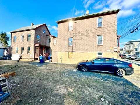 233 Washington Ave, Hackensack, NJ 07601