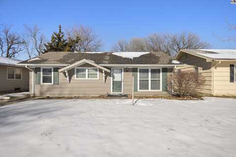 918 E 13th Ave, Hutchinson, KS 67501