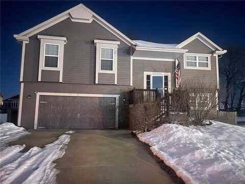 12136 Pebble Beach Drive, Kansas City, KS 66109