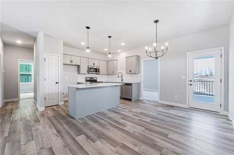 9605 N Colrain Avenue, Kansas City, MO 64154