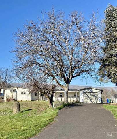 832 N Street, Lewiston, ID 83501