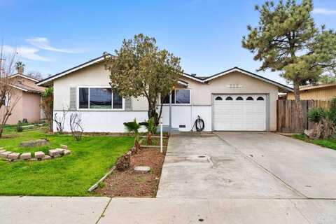 285 D Street E, Lemoore, CA 93245