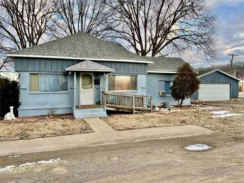 115 Cook Avenue, Chaffee, MO 63740