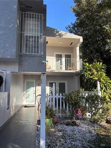 2415 NW 11th St, Miami, FL 33125