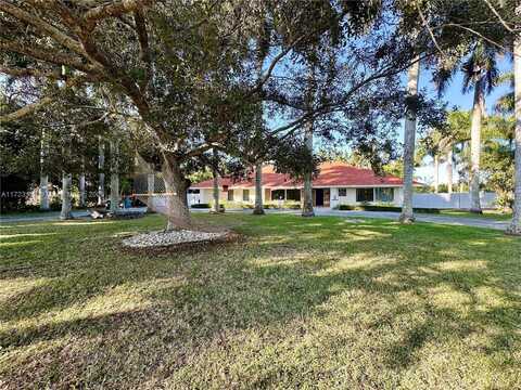 16455 SW 236th St, Homestead, FL 33031