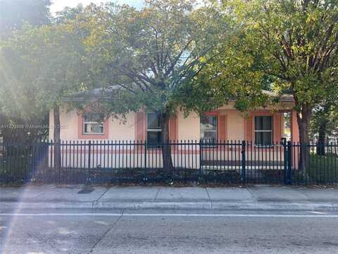 1706 NW 69th St, Miami, FL 33147