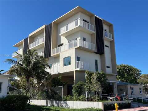 816 84th St, Miami Beach, FL 33141