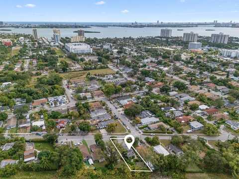 11316 Peachtree Dr, Miami, FL 33161