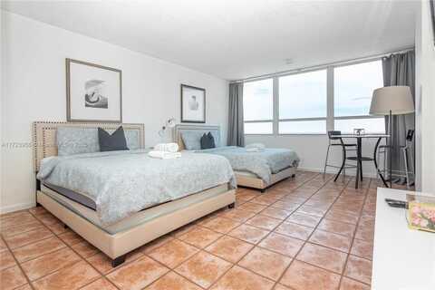 5445 Collins Ave, Miami Beach, FL 33140