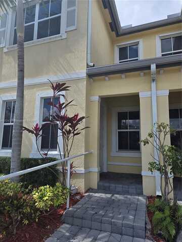 132 SE 28th Pl, Homestead, FL 33033