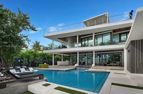 528 Lakeview Ct, Miami Beach, FL 33140