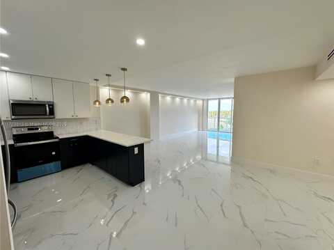 19380 Collins Ave, Sunny Isles Beach, FL 33160