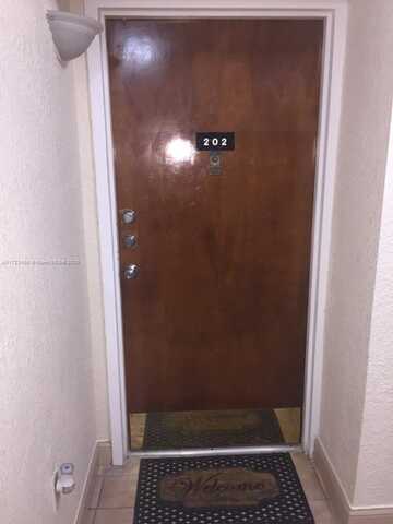 6444 E Collins Ave, Miami Beach, FL 33141