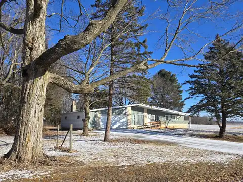 N4938 Martin Rd, Jefferson, WI 53549