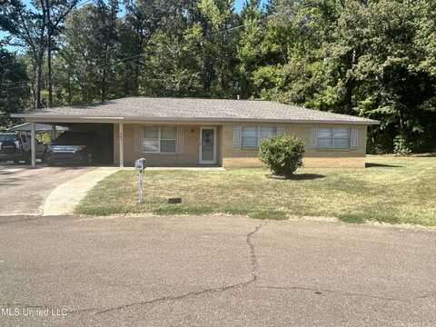 904 Barcove Cove, Winona, MS 38967