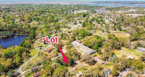 Nhn Pearl Avenue, Moss Point, MS 39563