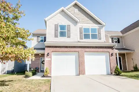 2328 Shadow Bend Drive, Columbus, IN 47201