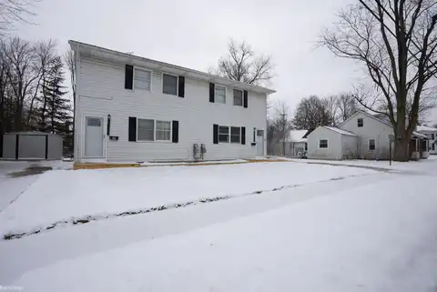 35271 Monroe, Richmond, MI 48062