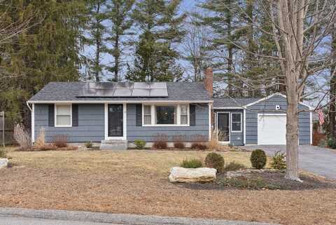 18 Hillcrest Drive, Cumberland, ME 04021