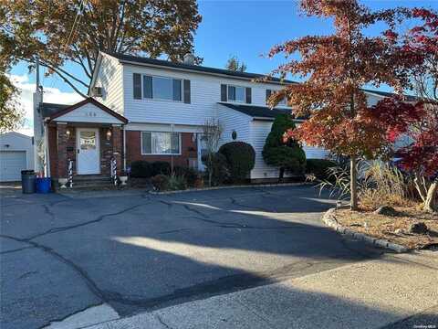 120 Ketridge Street, West Babylon, NY 11704