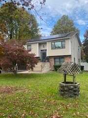 4b Pineridge Street, Melville, NY 11747