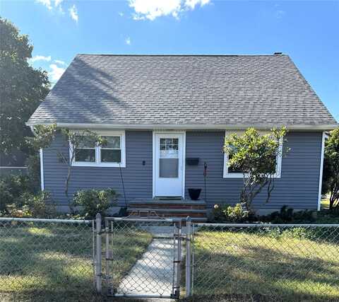 54 Wiggins Avenue, Patchogue, NY 11772