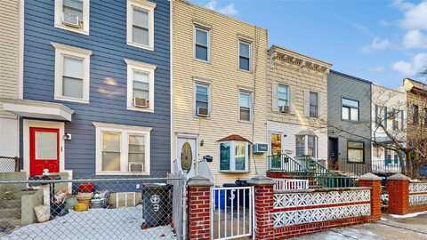 5 Temple Court, Brooklyn, NY 11218